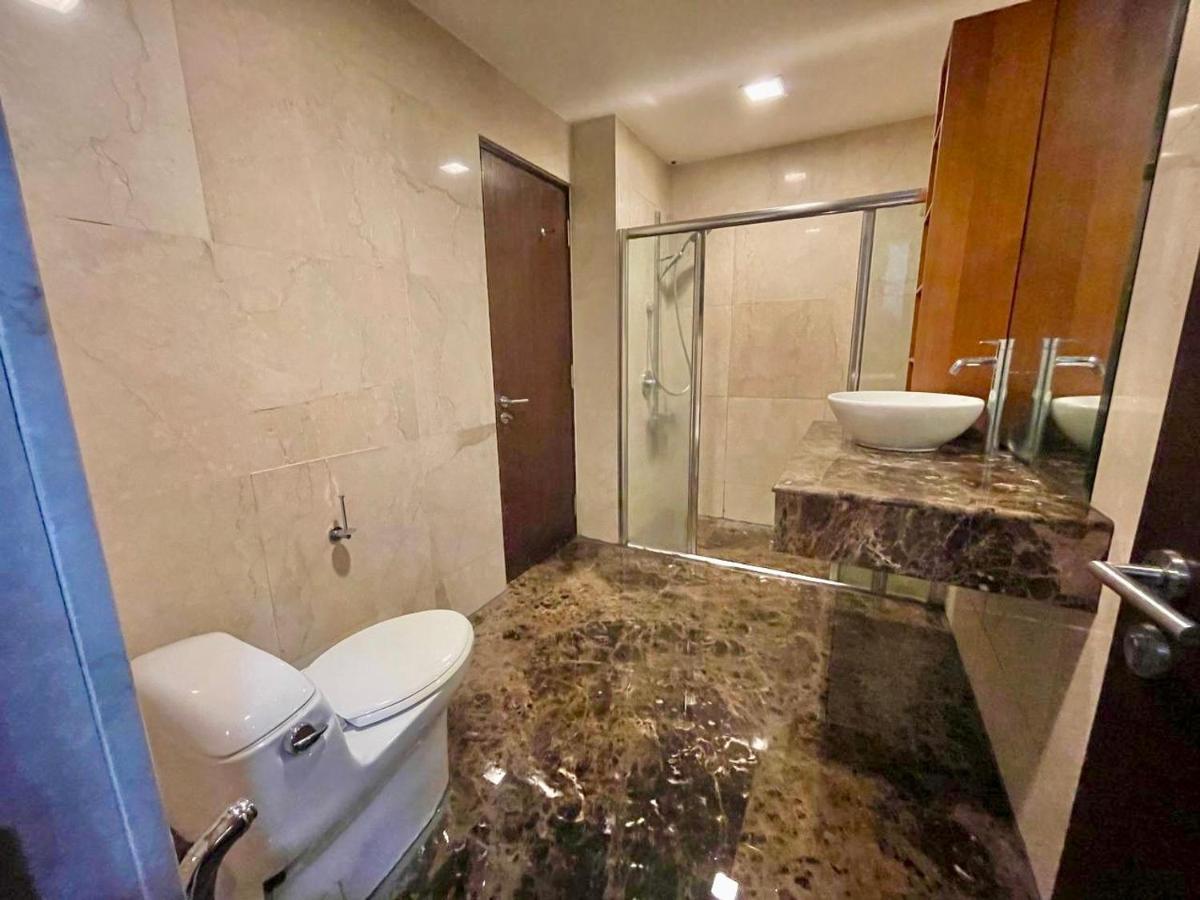 Penthouse Marina Court Vacation Home 4 Bedrooms Kota Kinabalu 14Pax エクステリア 写真