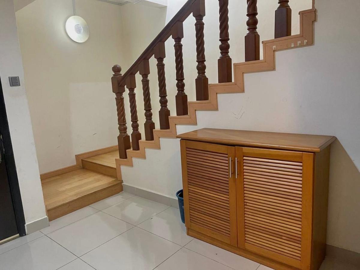 Penthouse Marina Court Vacation Home 4 Bedrooms Kota Kinabalu 14Pax エクステリア 写真