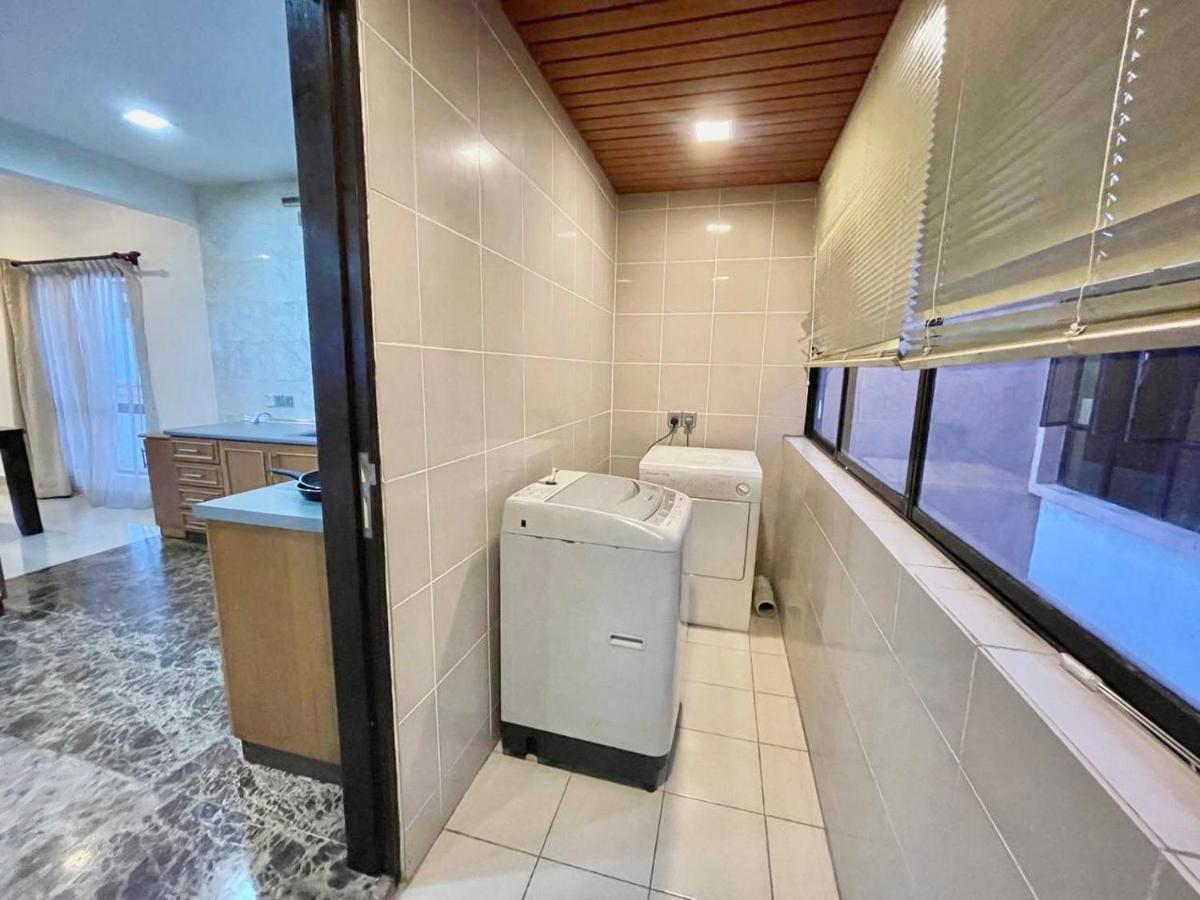 Penthouse Marina Court Vacation Home 4 Bedrooms Kota Kinabalu 14Pax エクステリア 写真